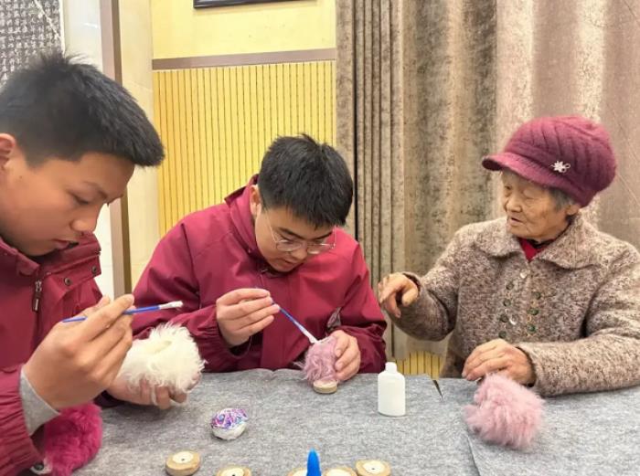 愛尋寶的年輕人，在抖音電商“趕大集”