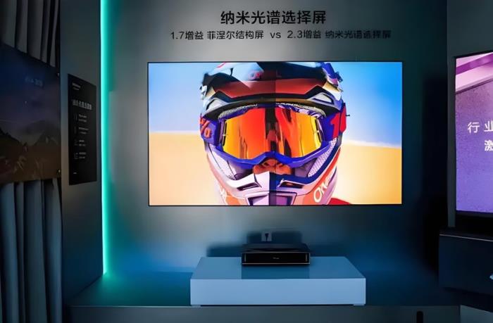 海信激光電視探索X1系列三大核心體驗(yàn)對(duì)標(biāo)IMAX電影院，520共同見(jiàn)證