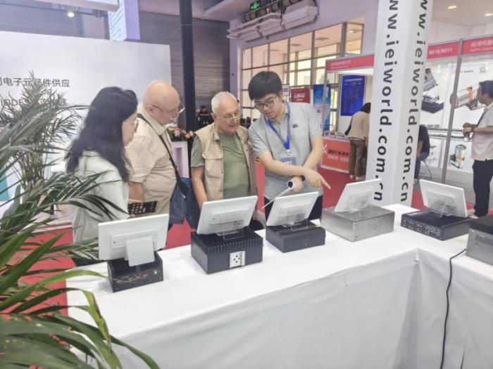 iEi威強(qiáng)電亮相北京AIAE Expo 2025，客戶云集共話智能工業(yè)未來