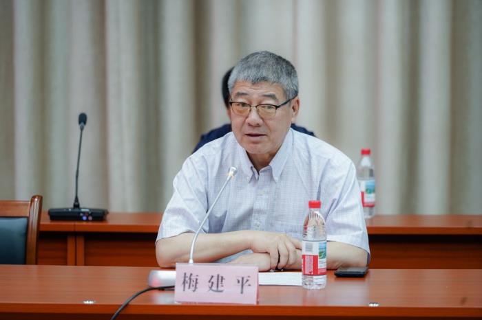 ?？巳麪柤瘓F攜手孝南區(qū)共繪算力經(jīng)濟新藍圖——“數(shù)智創(chuàng)新 算力未來”主題活動助推區(qū)域高質(zhì)量發(fā)展
