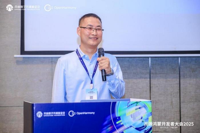 推動開源鴻蒙生態(tài)再升級！軟通動力攜子公司鴻湖萬聯(lián)深度參與2025開源鴻蒙開發(fā)者大會