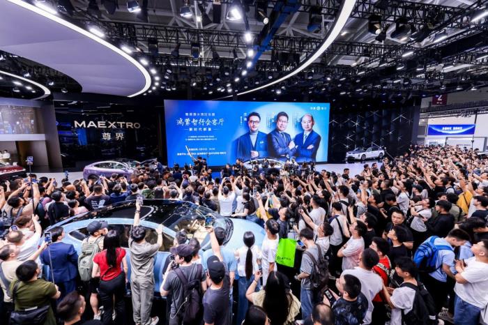 時(shí)代旗艦尊界S800正式上市，百萬級豪車的降維打擊來襲