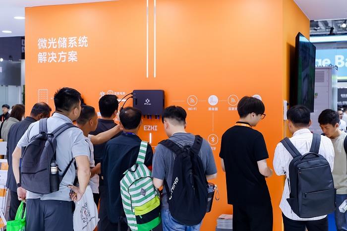 AI賦能，智啟未來丨昱能科技攜全場景智慧光儲解決方案重磅亮相SNEC！