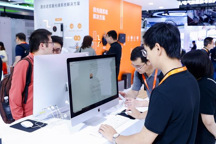 AI賦能，智啟未來丨昱能科技攜全場景智慧光儲解決方案重磅亮相SNEC！