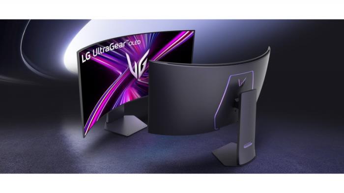 LG UltraGear? OLED 32GS95UV 與45GX950A——助力玩家披荊斬棘，成就榮耀高光