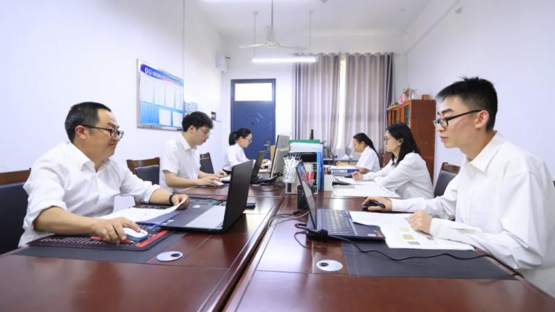 Plaso伯索助力縣域教育新樣本！全國首家【區(qū)縣級云端學(xué)?！柯鋺艉蔽宸蹇h