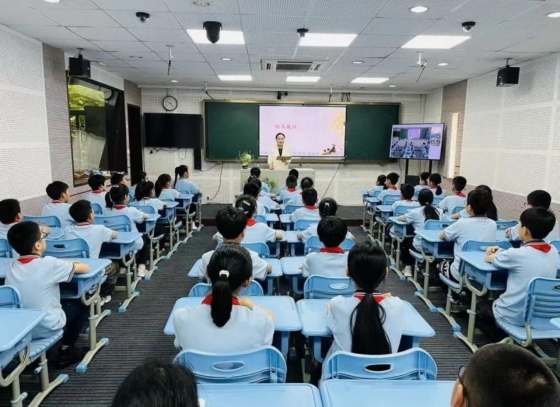 三校云端聯(lián)動(dòng)！伯索融課構(gòu)筑跨校高效互動(dòng)“數(shù)字橋梁”