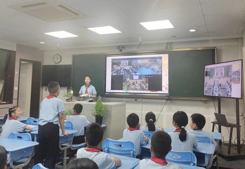 三校云端聯(lián)動(dòng)！伯索融課構(gòu)筑跨校高效互動(dòng)“數(shù)字橋梁”