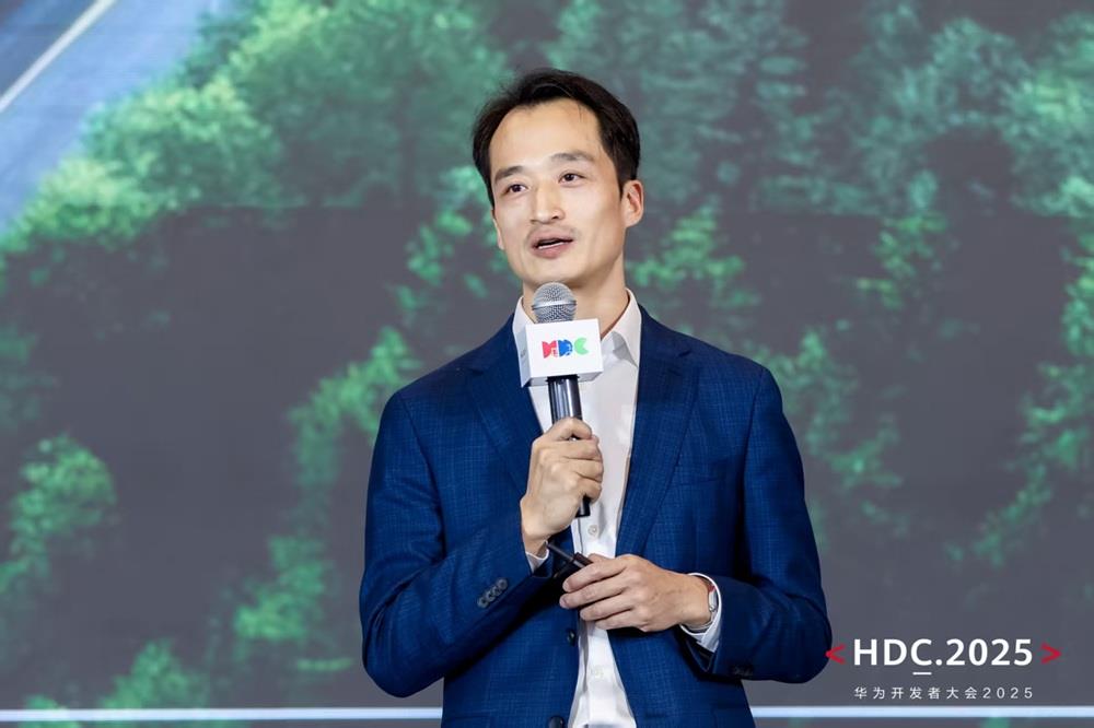 華為云肖霏：持續(xù)深耕，做智能時(shí)代更懂政企的云