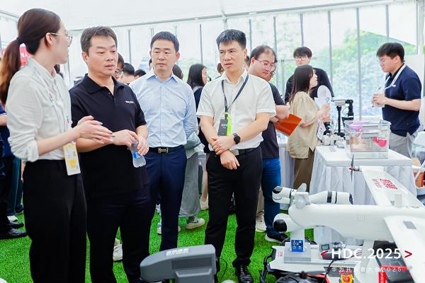 道和通泰亮相HDC 2025，AI大腦賦能空地智能體自主作業(yè)