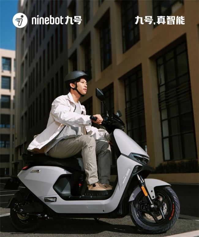 618鉛酸電摩怎么選？長續(xù)航高性能九號電動M95c+ Mk2領(lǐng)航出行新風(fēng)尚
