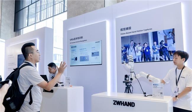 兆威機電全球首發(fā)新?代ZWHAND仿人靈巧手，持續(xù)加碼具身智能賽道