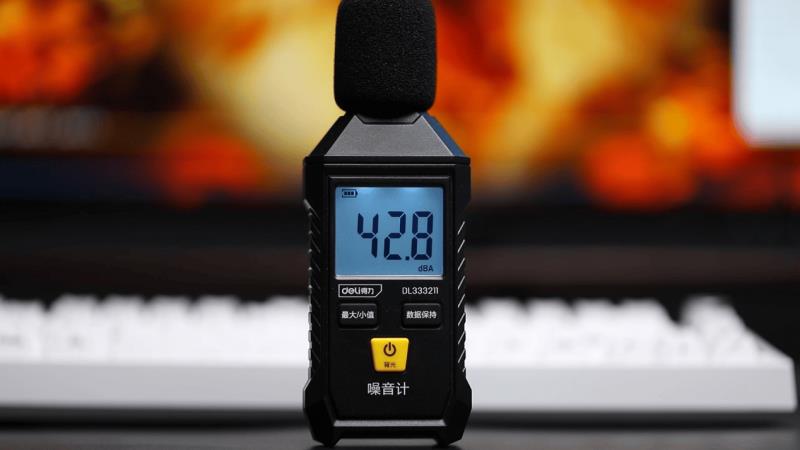 撼訊RX 9060XT暗黑犬16G評測：玩轉(zhuǎn)平衡藝術(shù)，性能與靜音我全都要