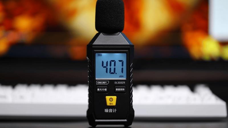 撼訊RX 9060XT暗黑犬16G評測：玩轉(zhuǎn)平衡藝術(shù)，性能與靜音我全都要