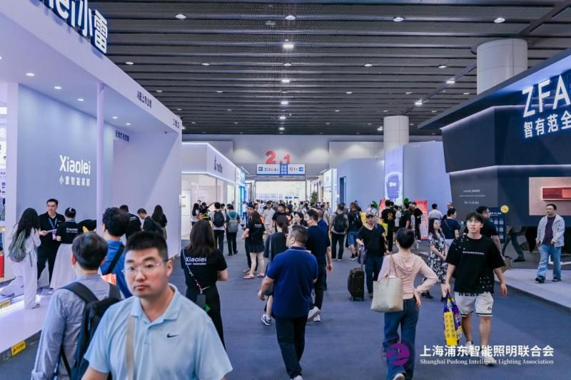 2025 廣州建博會盛大啟幕，上海浦東智能照明聯(lián)合會攜手共筑智能照明新輝煌