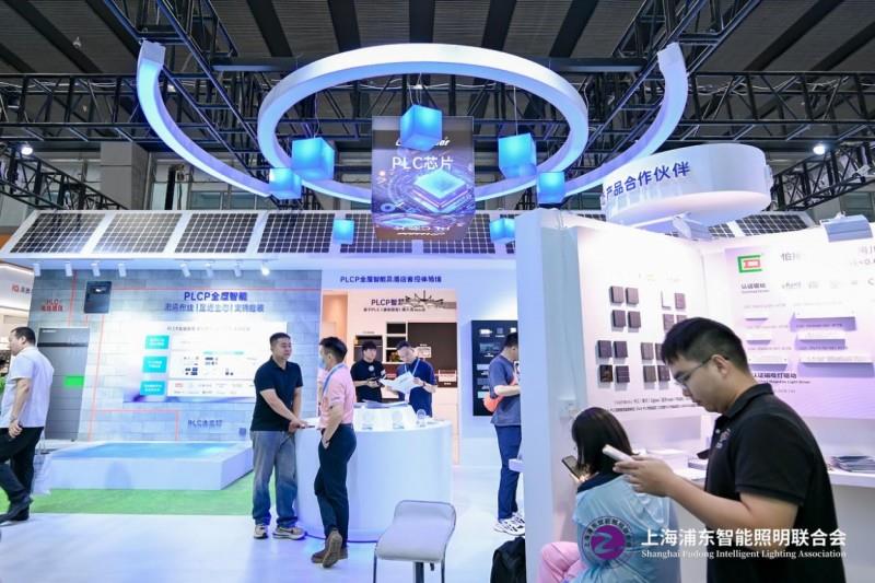 2025 廣州建博會盛大啟幕，上海浦東智能照明聯(lián)合會攜手共筑智能照明新輝煌