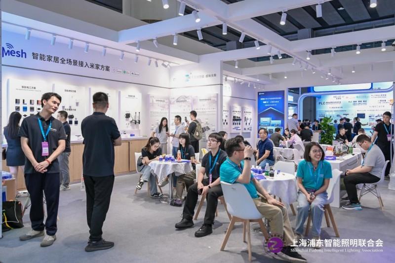 2025 廣州建博會盛大啟幕，上海浦東智能照明聯(lián)合會攜手共筑智能照明新輝煌