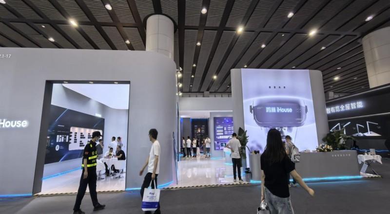 2025 廣州建博會盛大啟幕，上海浦東智能照明聯(lián)合會攜手共筑智能照明新輝煌