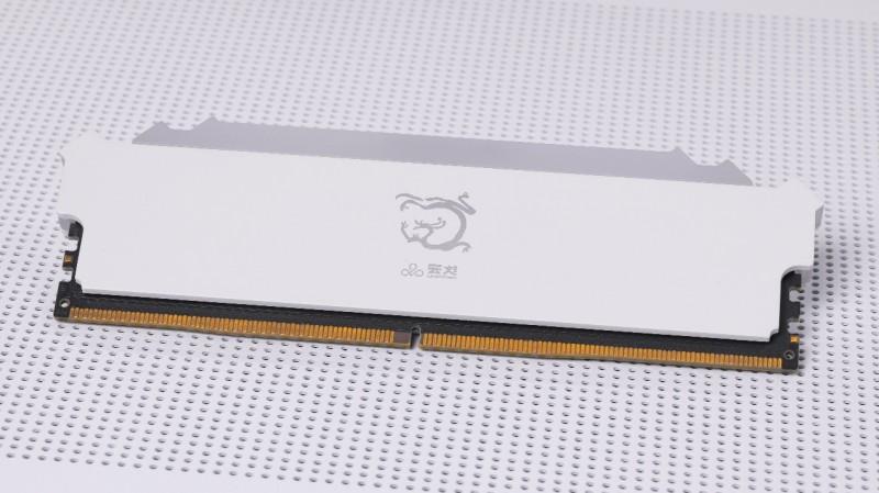 “居家避暑”裝機(jī)必備，云彣「煌」系列DDR5 7200 48GB內(nèi)存評測